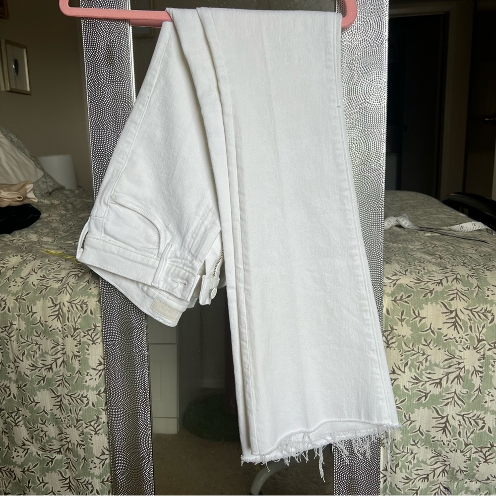 Mother The Weekender Fray white denim size 26